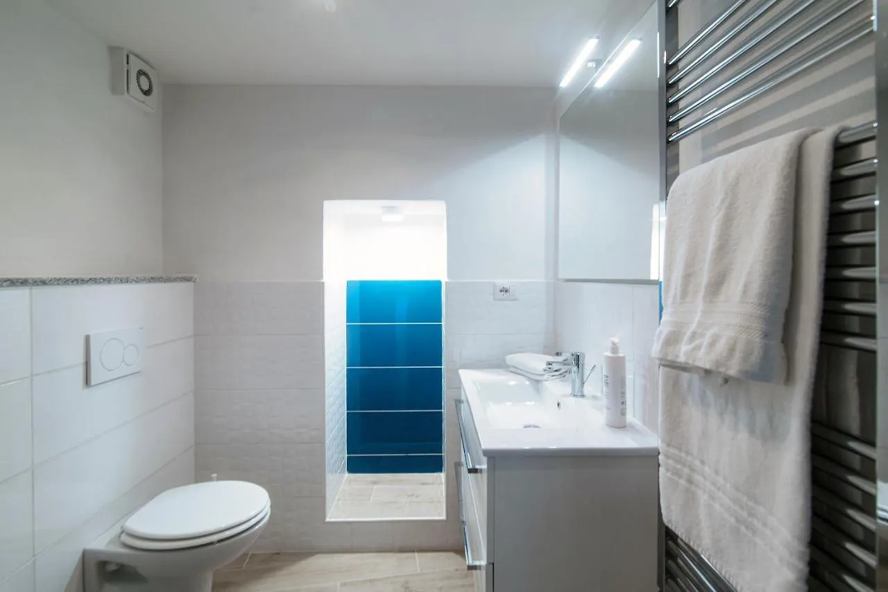 Acqua - By Myhomeincomo Moltrasio Appartement