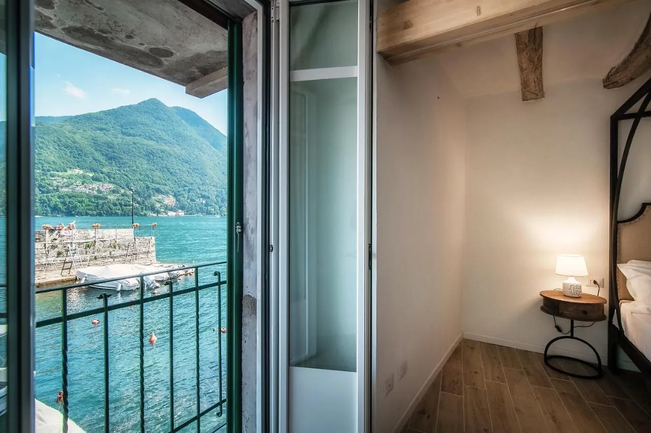 Acqua - By Myhomeincomo Moltrasio
