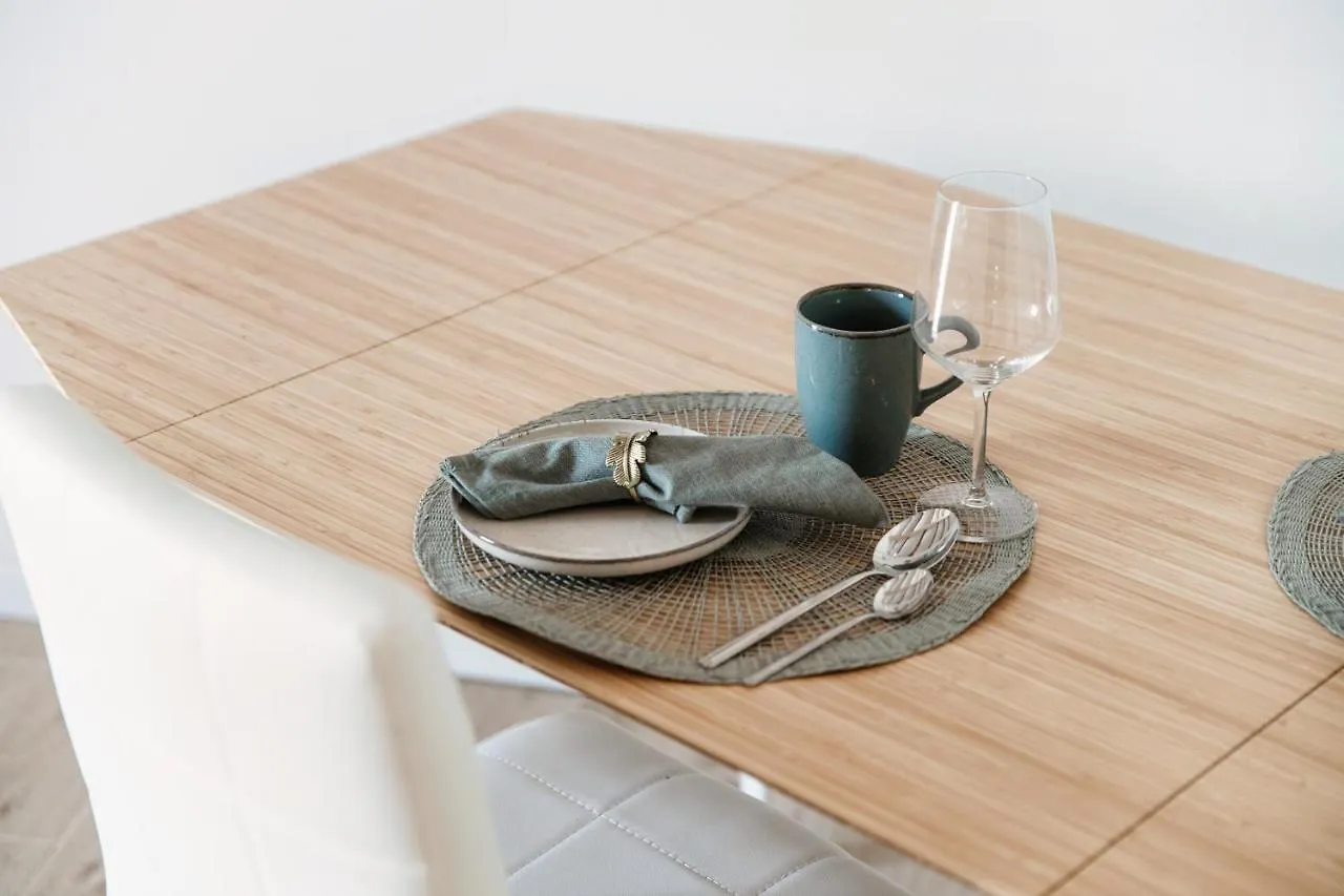 Acqua - By Myhomeincomo Moltrasio Italie