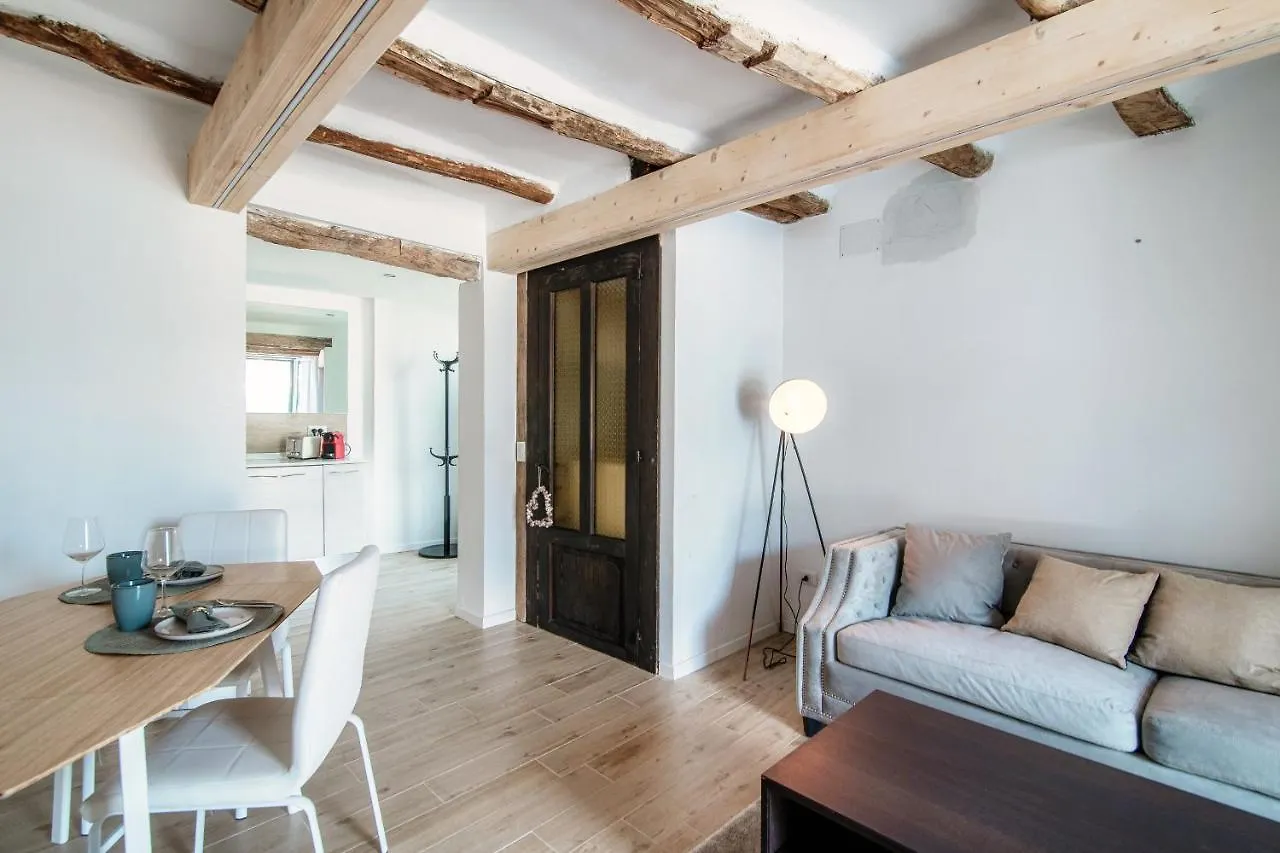 Appartement Acqua - By Myhomeincomo Moltrasio